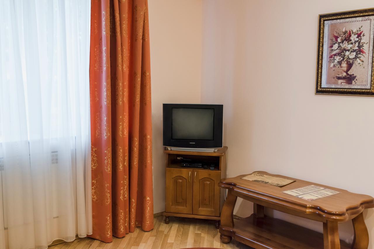 Okolytsya Motel Rivne Eksteriør bilde